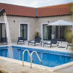 Mala Zadarvillas *