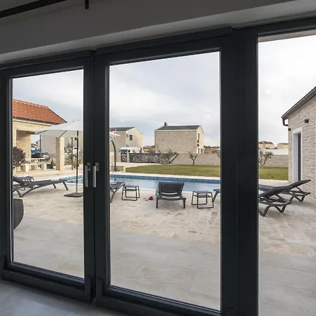 Mala Zadarvillas וילה פריבלאקה