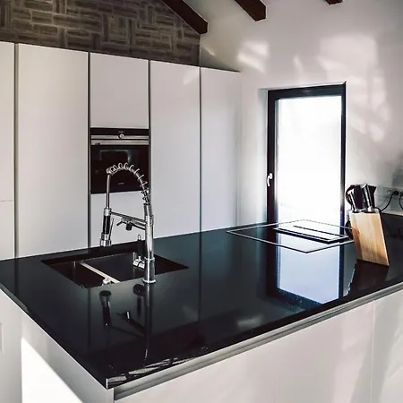 וילה Mala Zadarvillas פריבלאקה