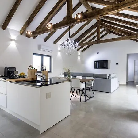 Mala Zadarvillas וילה פריבלאקה