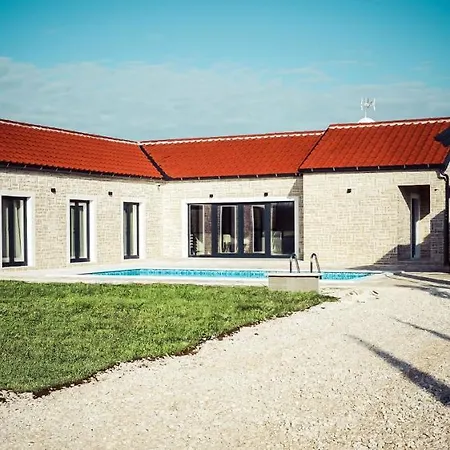 Mala Zadarvillas Villa *