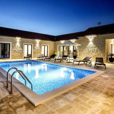 Mala Zadarvillas